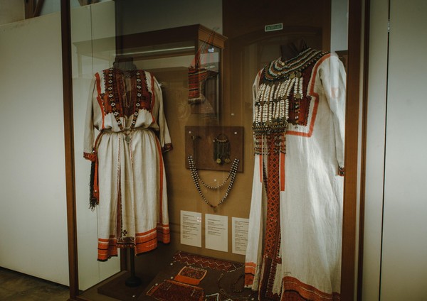 Экскурсия «Во всех ты, душенька, нарядах хороша!»