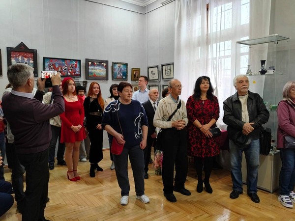 Открытие выставки графики и живописи «Преемственность поколений»