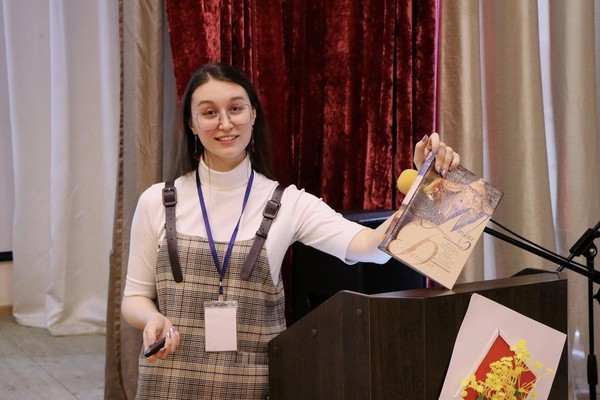 Квиз «Нехороший цвет, или Она несла желтые цветы…»