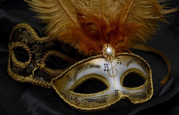 Музыкально-литературная композиция «Маскарад»