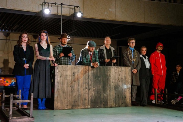 Спектакль «Человек для любой поры»