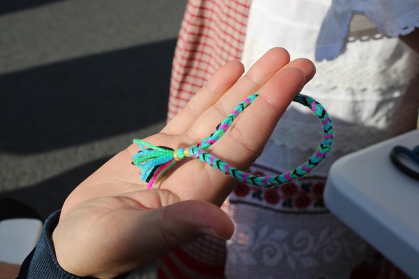 Мастер-класс «Плетение браслета в технике дерганья»