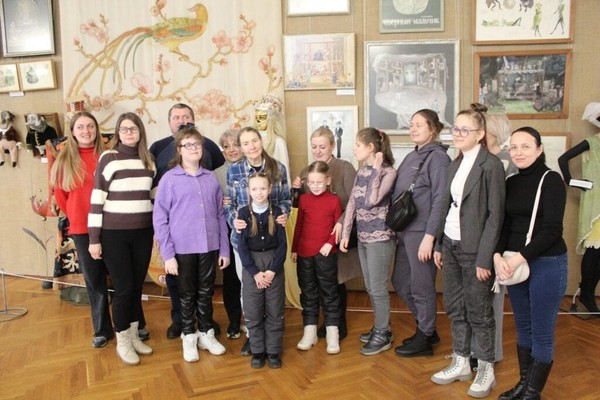 Экскурсия «Знакомство с миром кукол»