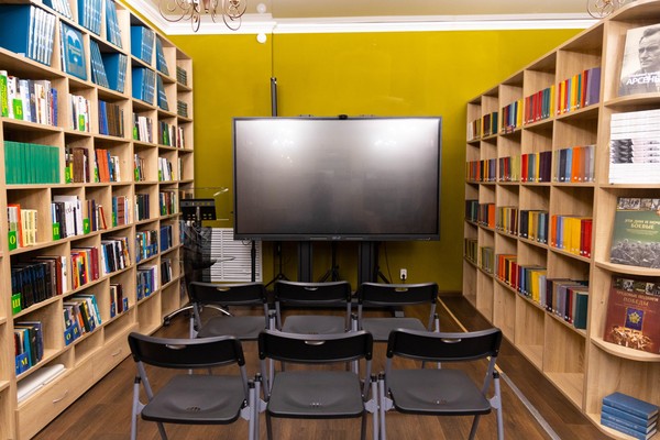 Просмотр и обсуждение фильма «Навсегда»