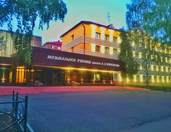 Концерт «Фанфарные звуки весны»