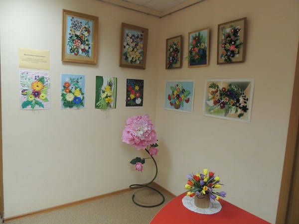 Выставка творческих работ «Цветочные фантазии»