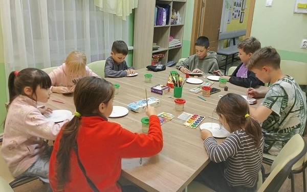 Выставка работ клуба творчества для детей «Чудо-мастерская, посвящённая Международному женскому дню 8 Марта