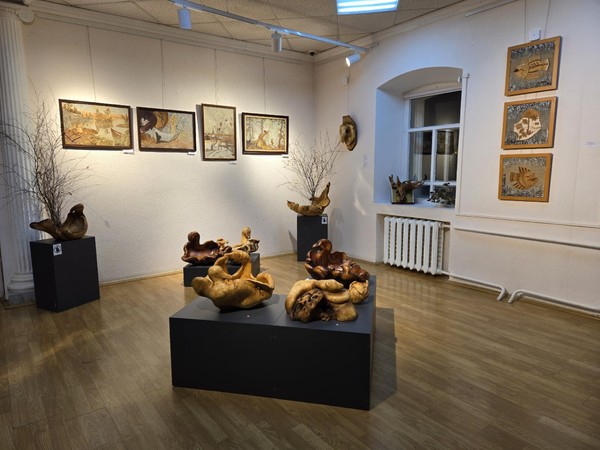 Выставка «Легенды и сказки марийского леса»