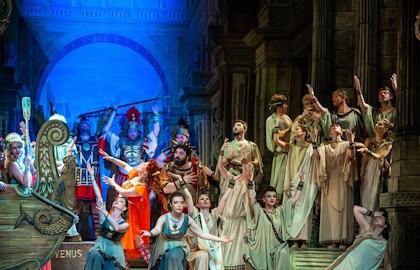 Прекрасная Елена