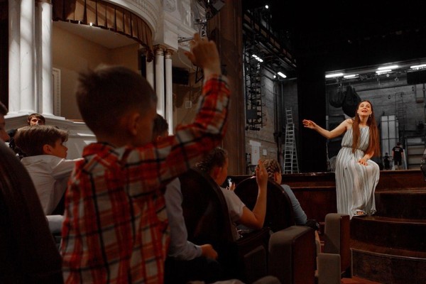 Интерактивный спектакль «Артист говорит»