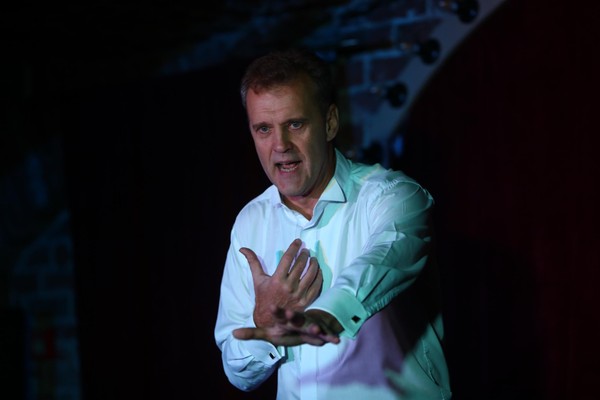 Моноспектакль «Влюбленный Маяковский и его женщины»