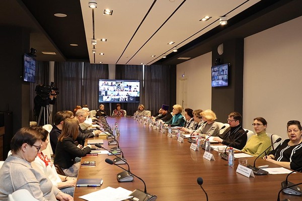 Круглый стол «Шаг к добру и свету: православная литература в жизни современного человека»