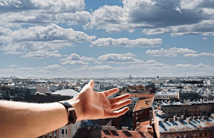 Питерский vibe: скрытые парадные, дворы-колодцы и коммуналка Довлатова