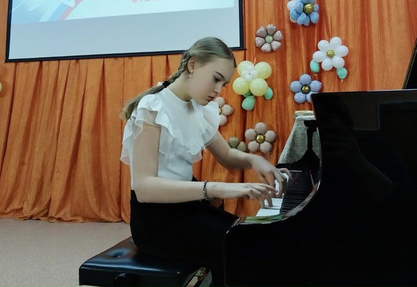 Академический концерт на фортепианном отделении