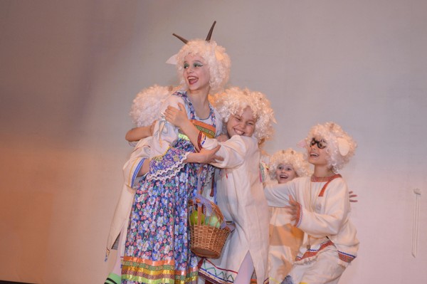 Спектакль «Волк и семеро козлят на новый лад»