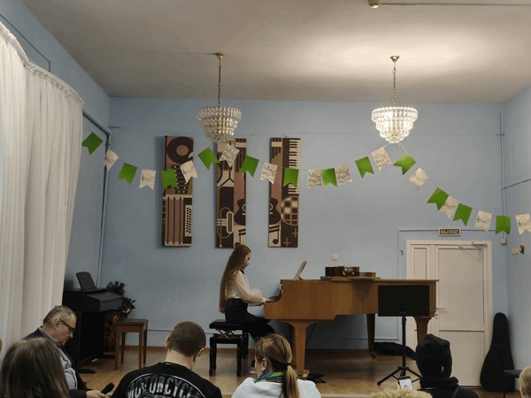 «Рояль собирает друзей»