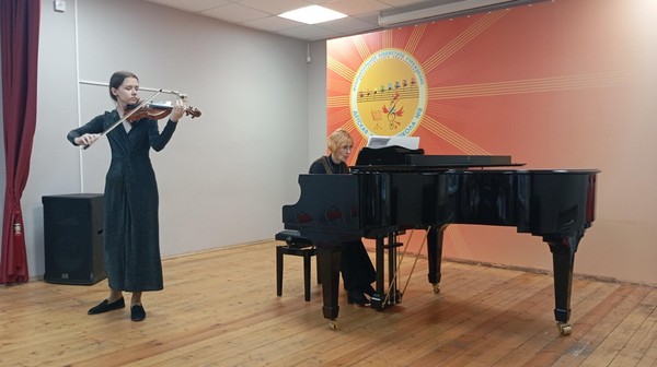 Концерт учащихся ОДШИ при РМК им. Г. и А. Пироговых