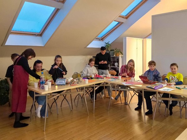 Арт-игра «Страшно милые монстрики»