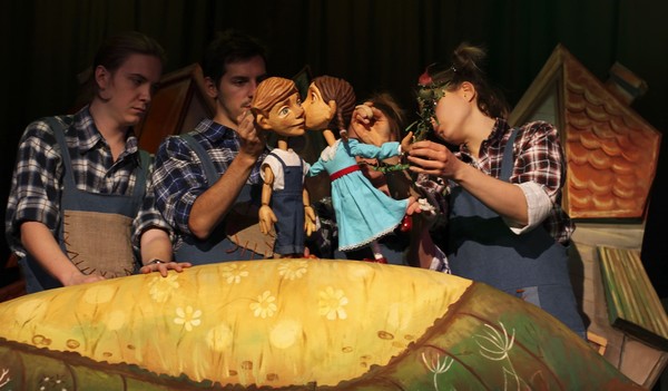 Спектакль «Удивительные приключения Тома Сойера»