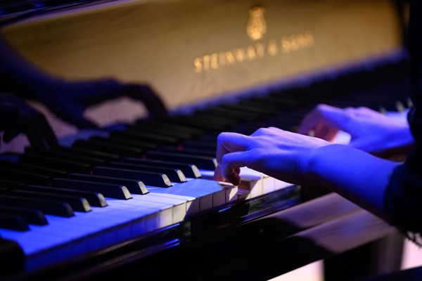 Спектакль «Сто часов счастья»