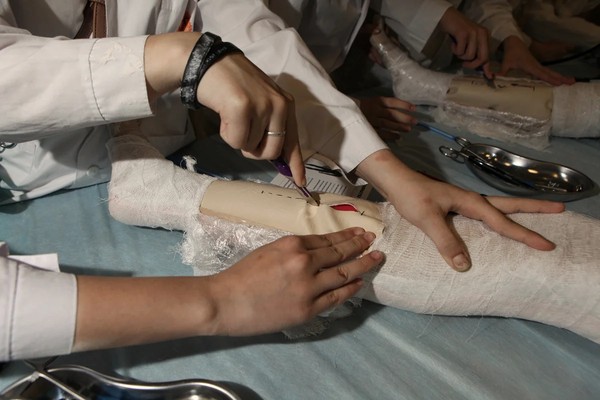 Большая медицинская программа: травматология