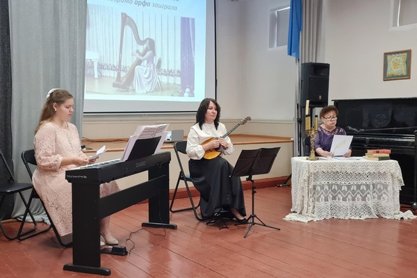 Музыкально-литературная гостиная «Музыка весны»