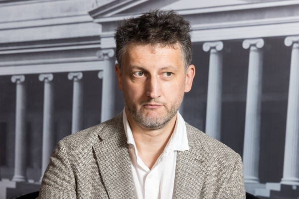 Лев Данилкин. Портрет писателя на фоне литературы