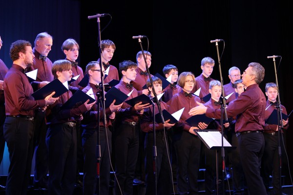 Весны волшебной голоса