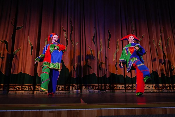 Театрализованная игровая программа «Волшебный мир»