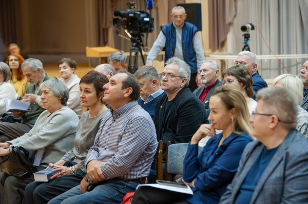 Презентация книги «Всегда вместе. Литургия в жизни и Жизнь в Литургии»