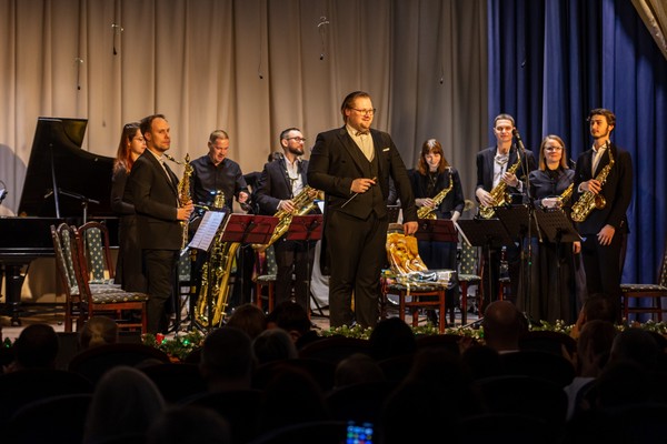 Мировые шедевры на саксофонах при свечах