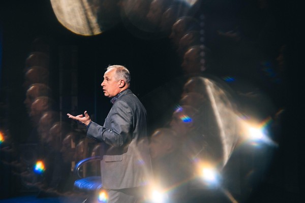 Программа «От смешного к серьезному»