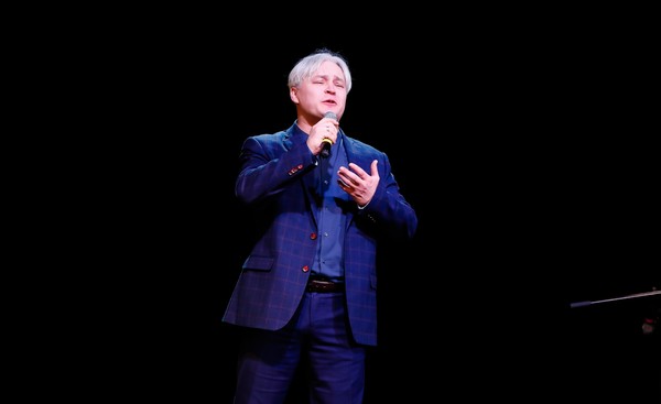 Звени, звени, златая Русь