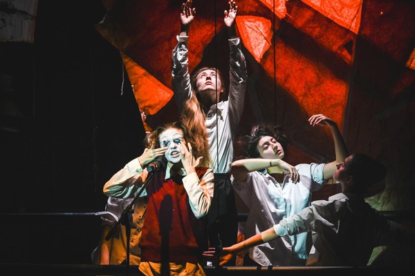 Спектакль «О, капитан, мой капитан!»