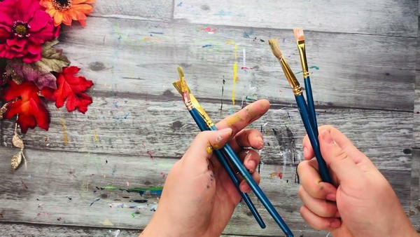 Творческая мастерская для детей «Чудесная кисточка»