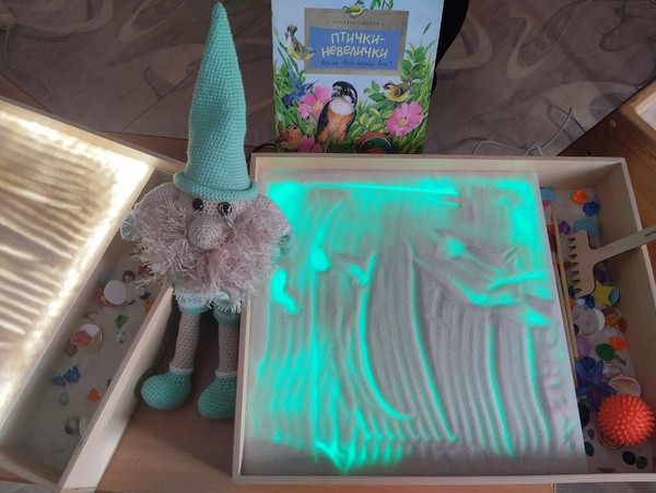 Творческое чтение в арт-студии «Фантазии на песке»