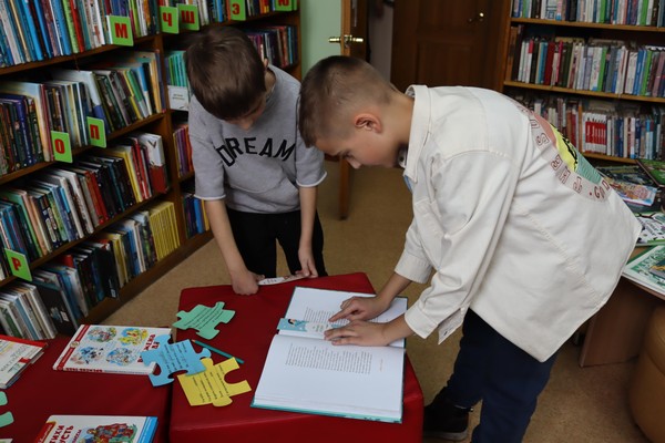 Литературная игра «Капели звонкие стихов»