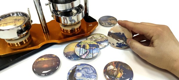 День положительного заряда