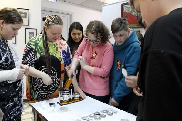 Цикл мастер-классов «День положительного заряда»