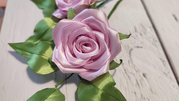 Мастер-класс «Магия атласных лепестков»