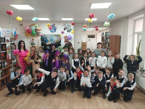 Литературно-музыкальная программа «Праздник чтения всем на удивление!» к Открытию Недели детской книги