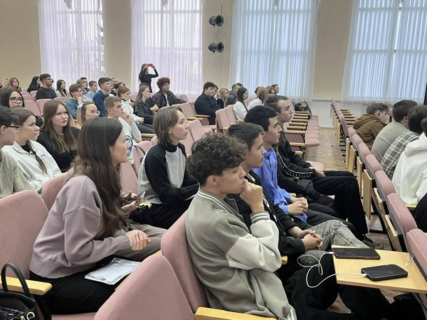 Патриотический концерт «Мы СВОю Родину не предаем»