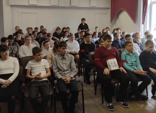 Литературная беседа «По следам героев Бронзовой птицы»