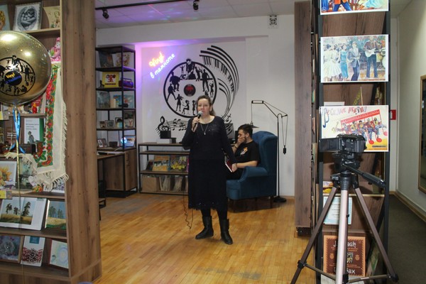 Встреча-презентация с поэтессой Е. П. Полумисковой «Четверостишия на снегу»