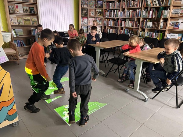 Литературная программа «Сказочный спорт: герои читают, дети играют!»