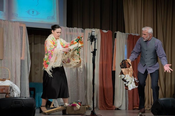 Спектакль «Пестрые истории»