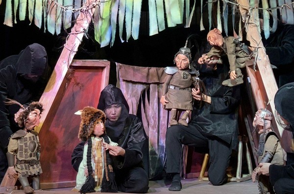 Кукольный спектакль по мотивам олонхо «Тойон Джагарыма»