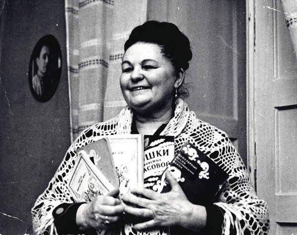 Программа «Поэты – песеннице»