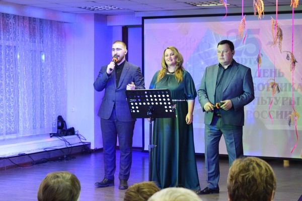 Праздничная программа «Призвание – творить и вдохновлять!» ко Дню работника культуры