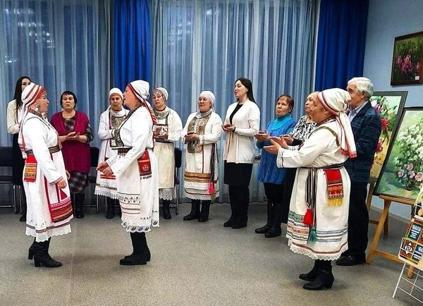 Фольклорно-музыкальная программа «Живые традиции»